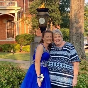 Meet your Posher, Vickie